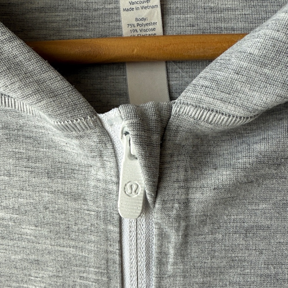 Lululemon Minimal Hoodie in Heathered Power Grey - Picture 8 of 12
